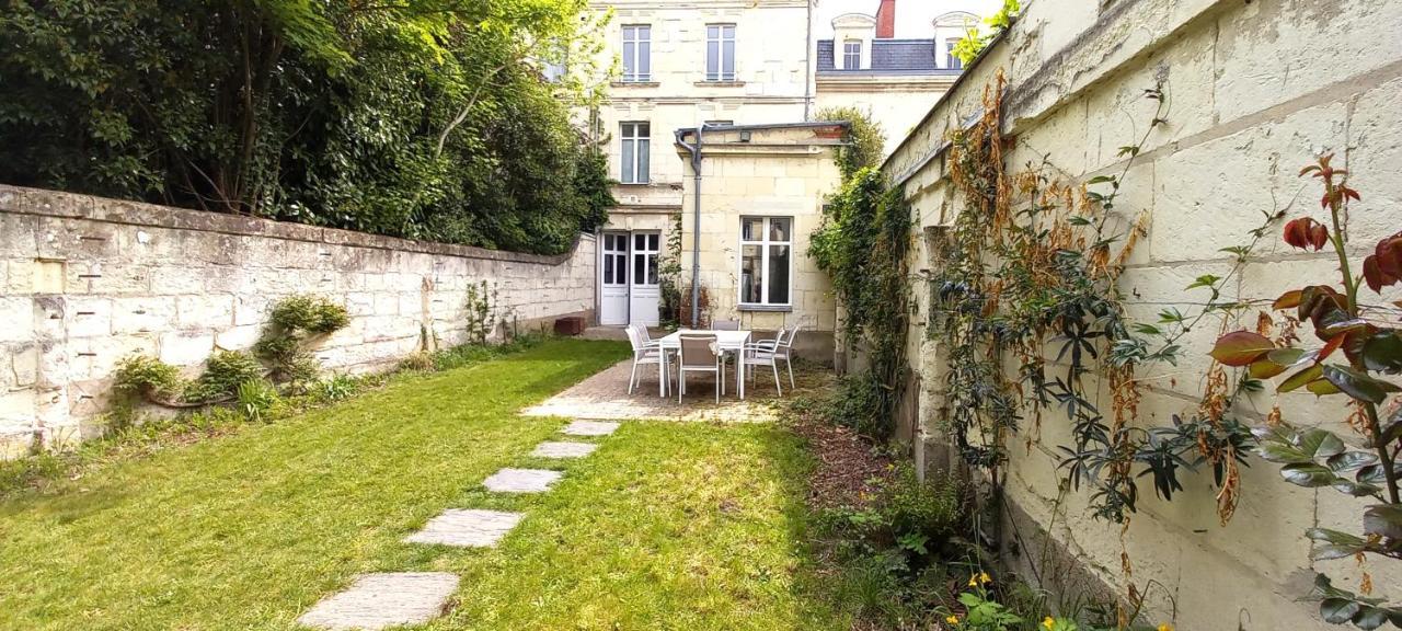 Hotel Histoire De Loire La Gabare Saumur Exterior foto
